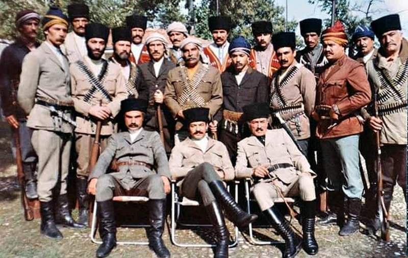 Küçük Ağa yapımcısı, oyuncuları, yönetmeni