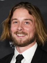 Lou Taylor Pucci resimleri, oynadığı filmler