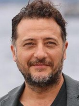 Yiğit Özşener resimleri, oynadığı filmler